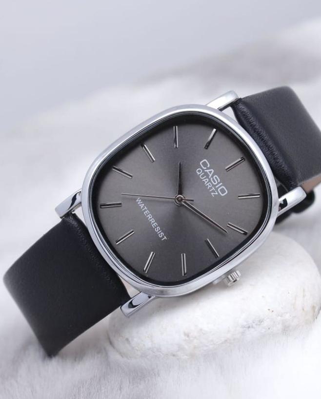 All-matching Simple And High-end Elegant Cool Ultra-thin Calendar Quartz Watch